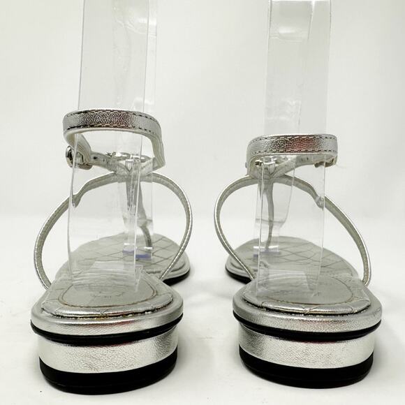 Chanel Silver Leather Crystal Embellished Interlocking CC Thong Flat Sandals - Picture 5 of 13